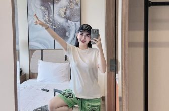 [🆕🇻🇳] Kim Oanh Vũ STORE 👕 Top1Fashion 👗  – Chào các chị e đi chữa lành đêy
Chúc mn kì nghỉ lễ vui vẻ . Chúng ta hẹn nhau vào đêm thứ 5 nhá  mãi iu
, shares-0✔️ , likes-23K❤️️ , date-2024-04-28 20:12:28🇻🇳🇻🇳🇻🇳📰🆕