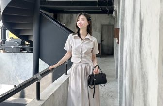 [🆕🇻🇳] Ceci Cela – Born to give you a dose of Feminine 👕 Top1Fashion 👗  𝑷𝒊𝒄𝒌 𝒕𝒉𝒆𝒔𝒆 𝒄𝒐𝒎𝒇𝒚 𝒐𝒖𝒕𝒇𝒊𝒕𝒔 𝒇𝒐𝒓 𝒚𝒐𝒖𝒓 𝒔𝒖𝒎𝒎𝒆𝒓𝓘𝓷𝓯𝓸𝓻 𝓟𝓻𝓸𝓭𝓾𝓬𝓽𝓼
Olley Top – 340.000 ( S/ M )
Olley Skirt – 400.000 ( S/M/L )Ghé ngay cửa hàng Ceci Cela gần  , shares-21✔️ , likes-360❤️️ , date-2024-05-05 16:14:00🇻🇳🇻🇳🇻🇳📰🆕
