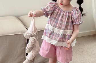 [🆕🇻🇳] Mimi Store – Thời trang trẻ em cao cấp, váy thiết kế đẹp 🧑‍🧒❤️️👶⭐️  Set bộ #Xinh_Yêu tone nhẹ nhàng
Chính Hãng  #kiểm_Tra_hàng khi nhận
Chuẩn màu sắc, Đúng mẫu mặc. Đổi size, đổi hàng nếu sản phẩm lỗi
Vải mềm, #Mát, a , shares-0✔️ , likes-2❤️️ , date-2024-05-08 00:07:03🇻🇳🇻🇳🇻🇳📰🆕