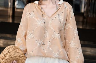 [🆕🇻🇳] VIVIKA ra đời năm 2021 bởi Founder cùng đội ngũ thiết kế trẻ năng động với triết lý: SHINE YOUR WAY 👕 Top1Fashion 👗  𝐓𝐚𝐤𝐞 𝐬𝐮𝐦𝐦𝐞𝐫 𝐯𝐢𝐛𝐞
Gracy Top với chất boi thêu ‘chân ái’ của mùa hè kết hợp cùng chi tiết xếp li quanh cổ V thanh thoát và quần váy ren xếp tầng trendy Meli  , shares-2✔️ , likes-74❤️️ , date-2024-05-22 00:00:29🇻🇳🇻🇳🇻🇳📰🆕