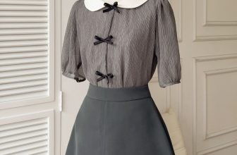 [🆕🇻🇳] Thời Trang Thiết Kế – Kate By Linh Nguyen👕 Top1Fashion 👗  𝐌𝐀𝐓𝐂𝐇𝐈𝐍𝐆 𝐎𝐔𝐓𝐅𝐈𝐓
Sở hữu gam màu ghi trendy kết hợp cùng kiểu dáng hiện đại, bản phối ton – sur – ton từ áo Jun và chân váy Bom mang tinh thần tươi mới, năn , shares-1✔️ , likes-22❤️️ , date-2024-05-18 01:00:18🇻🇳🇻🇳🇻🇳📰🆕