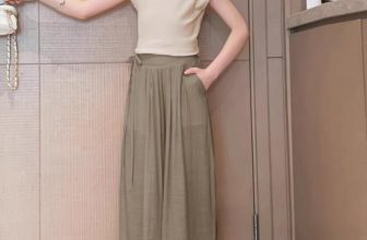 [🆕🇻🇳] BABY SHOP – thời trang trẻ em – Shop chuyên bán buôn, bán lẻ quần áo, giầy dép, phụ kiện trẻ em 🧑‍🧒❤️️👶⭐️ SET BÉ GÁI
Áo thun coton phối quần lụa sang chảnh, chất mềm mát, thấm mồ hôi tốt
Size: 25-57kg
Giá:395.000
, shares-1✔️ , likes-14❤️️ , date-2024-05-07 12:46:16🇻🇳🇻🇳🇻🇳📰🆕