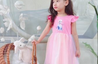[🆕🇻🇳] Kemy Kids 😎❤️️⭐️ Bé nào là fan của Elsa thì mẹ bé không thể bỏ qua chiếc váy hè cotton in elsa chân lưới cầu vồng
Size:  12-30kg
—————————-
KEMYKIDS
Địa chỉ:17 Ngô Thì N , shares-0✔️ , likes-2❤️️ , date-2024-05-07 18:45:34🇻🇳🇻🇳🇻🇳📰🆕