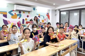 [🆕🇻🇳] Học Tiếng Anh cùng SAM – chuyên luyện thi môn Tiếng Anh Cấp 1,2,3 & IELTS tại Hà Nội 📚 Top1Learn 📕  KHÔNG KHÍ BUỔI HỌC CUỐI CÙNG TẠI SAM TRƯỚC THỀM NGHỈ HÈ“Sam English House” – Cái tên đã thể hiện những điều mà SAM muốn gửi gắm tới mỗi em học sinh kh , shares-3✔️ , likes-28❤️️ , date-2024-05-19 15:36:55🇻🇳🇻🇳🇻🇳📰🆕