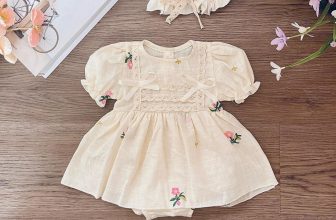 [🆕🇻🇳] Tiệm Sun – Quần áo đẹp cho bé – Bí mật của những em bé TỰ TIN – THẦN THÁI và HẠNH PHÚC � 🧑‍🧒❤️️👶⭐️ Gu tiểu thư bánh bèo ạSet body giả váy này là chất linen mềm mát, phần ngực đắp ren và đính nơ thủ công cầu kì và rất xinh ạ
Em Sun có sẵn size từ 4-1 , shares-0✔️ , likes-11❤️️ , date-2024-05-20 01:30:55🇻🇳🇻🇳🇻🇳📰🆕