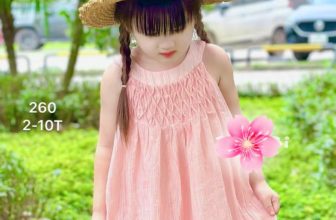 [🆕🇻🇳] Bắp Xinh Shop – Thời Trang Của Bé 🧑‍🧒❤️️👶⭐️ MAXXI TƠ RẬP LY NGỰC tặng TUBAN.
Maxxi đẹp xinh bé yêu lung linh trong nắng hè. Thiết kế cổ ly trần trám lạ mắt xinh xắn, đầm form A rộng rãi mát mẻ. Tặng  , shares-0✔️ , likes-11❤️️ , date-2024-05-08 06:43:38🇻🇳🇻🇳🇻🇳📰🆕