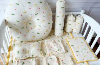 [🆕🇻🇳] Chipmunk Baby – Thương hiệu Việt Nam chuyên sản xuất và thương mại sản phẩm cho bé sơ sinh 🧑‍🧒❤️️👶⭐️ BỘ CHĂN GỐI DÀNH CHO CÁC BÉ MÊ Ô TÔ LÊN KỆ NHÉ BA MẸ ƠI
(Mẹ có thể mua lẻ hoặc mua cả bộ cho xinh nhé)Thông tin sản phẩm:
– Họa tiết: Ô tô nhiều màu
– Ch , shares-0✔️ , likes-4❤️️ , date-2024-05-22 12:46:36🇻🇳🇻🇳🇻🇳📰🆕