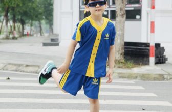 [🆕🇻🇳] FENDI Kids – Chuyên Quần Áo Thiết Kế VNXK, TQXK Cho Bé Yêu 🧑‍🧒❤️️👶⭐️  𝐒𝐀𝐋𝐄 𝐂Ự𝐂 𝐋Ớ𝐍  – Miễn phí ship khi mua từ 2 bộ
Nhận hàng kiểm hàng ưng ý mới nhận
Chất cotton 100% mềm mại thấm hút mồ hôi co giãn 4 chiều
Size: 10-48kg  , shares-18✔️ , likes-315❤️️ , date-2024-06-01 16:12:30🇻🇳🇻🇳🇻🇳📰🆕