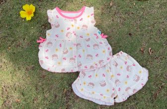 [🆕🇻🇳]  Kids Homewear –  Áo Lá Homewear – Thời trang mặc nhà cho bé 🧑‍🧒❤️️👶⭐️ GIÁ  SALE CỰC SOCKK CHỈ 99K 1 Set thôi ạ
Chất liệu vải hoàn toàn từ 100% Cotton, 3 màu xinh xắn và đáng yêu như này các mom đã siêu lòng chưa nè ^^,  Chỉ , shares-0✔️ , likes-0❤️️ , date-2024-05-28 00:00:11🇻🇳🇻🇳🇻🇳📰🆕