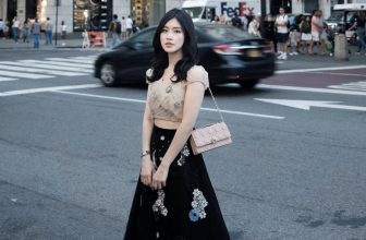 [🆕🇻🇳] The MAVEN – Fashion Brand 👕 Top1Fashion 👗  Cô nàng thân yêu của MAVEN diện Charles Top, phối cùng Claire Skirt mang đến diện mạo lộng lẫy, thật nữ tính và độc đáo với các chi tiết đính kết thủ công  , shares-11✔️ , likes-69❤️️ , date-2024-06-03 20:00:02🇻🇳🇻🇳🇻🇳📰🆕