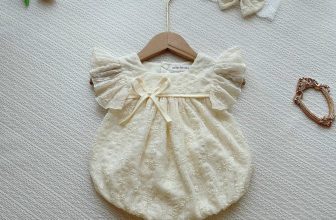 [🆕🇻🇳] SUSU SHOP- Váy đầm thiết kế cho bé gái 🧑‍🧒❤️️👶⭐️ Thiết kế cánh tiên đính ngọc quen thuộc trong chất liệu re nhún thêu tinh xảo hoàn toàn mới cực hiếm có khó tìm
Màu sắc: – kem
Hàng thiết kế đẹp từng tiểu  , shares-0✔️ , likes-2❤️️ , date-2024-05-20 18:40:44🇻🇳🇻🇳🇻🇳📰🆕