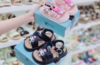 [🆕🇻🇳]  Piza Mama & Kid 🧑‍🧒❤️️👶⭐️ Sandal hoạt hình hoạ tiết kurumi xinh xỉu
Đi siêu êm chân luôn, size 21-30(13.2-18.7cm)
, shares-1✔️ , likes-9❤️️ , date-2024-05-25 17:27:42🇻🇳🇻🇳🇻🇳📰🆕