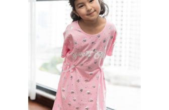 [🆕🇻🇳] LiTibaby – Thương hiệu thời trang trẻ em Việt 😎❤️️⭐️  Váy bé gái cotton LITIBABY ngắn tay in chữ Sweet
Xem giá:
∎ Chất cotton mềm mịn, thoáng mát, thấm hút mồ hôi tốt
∎ Miễn ship  , shares-0✔️ , likes-1❤️️ , date-2024-05-21 16:56:03🇻🇳🇻🇳🇻🇳📰🆕
