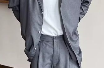 [🆕🇻🇳] LAS 👕 Top1Fashion 👗  Louis Set | LAS
Bộ đồ đơn giản có cổ với chất liệu nhẹ nhàng, thoáng mát mang lại vẻ đẹp hợp thời trang và cuốn hút.
——
Size : M . L . XL
Color: Xám – , shares-0✔️ , likes-5❤️️ , date-2024-06-05 21:17:32🇻🇳🇻🇳🇻🇳📰🆕