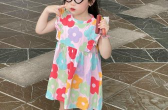 [🆕🇻🇳]  Thóc Kids – Thời trang trẻ em – Chuyên sỉ lẻ quần áo xuất dư, made in VN cho trẻ 🧑‍🧒❤️️👶⭐️ #175k sét 2váy
Nóng nóng em lên sét 2 váy cánh tiên xinh quá
Cả 1 bầu trời hoa lá sặc sỡ rực rỡ yêu quá
Chất cotoon 4c siêu mát
Em váy này mặc đi ch , shares-0✔️ , likes-3❤️️ , date-2024-06-03 16:56:56🇻🇳🇻🇳🇻🇳📰🆕