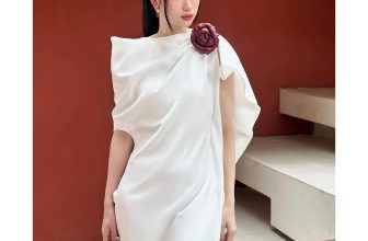 [🆕🇻🇳] DANG HOANG – Thiết kế & Thời trang 👕 Top1Fashion 👗  Ms ___hoangmyy sang trọng khi diện đầm 𝗕𝗘𝗥𝗥𝗜𝗦𝗢𝗠 𝗗𝗥𝗘𝗦𝗦 từ thương hiệu của chúng tôiChất liệu Kaki lụa cao cấp và phom dáng drapping ngẫu hứng là sự phối  , shares-20✔️ , likes-196❤️️ , date-2024-06-02 15:23:53🇻🇳🇻🇳🇻🇳📰🆕