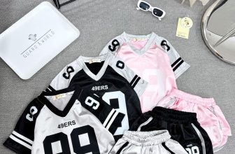 [🆕🇻🇳] Xưởng May Bánh Bao Kids – Cửa hàng quần áo sơ sinh & trẻ em 🧑‍🧒❤️️👶⭐️  Tình yêu là chuyện may rủi
May thì hạnh phúc, rủi thì phủi tay
Sét bộ 99 bé gái hot hit
Size:8-35kg
Tuyển sỉ toàn quốc
, shares-0✔️ , likes-18❤️️ , date-2024-06-06 17:39:51🇻🇳🇻🇳🇻🇳📰🆕