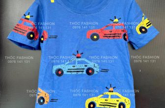 [🆕🇻🇳]  Thóc Fashion – Hàng VNXK thiết kế – REP 1:1 các hãng cho bé trai 🧑‍🧒❤️️👶⭐️  Lên mẫu cho zai mê ô tô nè
Áo cotton 4 chiều, quần kaki túi hộp
Hàng sẵn kho rùi – Zai nhà lên ảnh sau nạ
Fullsize 9-25kg – Mời các mẹ chốt đơn
————- , shares-0✔️ , likes-7❤️️ , date-2024-06-06 21:37:53🇻🇳🇻🇳🇻🇳📰🆕
