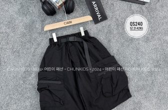 [🆕🇻🇳]  CHUNKids.vn – (Chun Kids )-Cửa hàng quần áo sơ sinh & trẻ em 🧑‍🧒❤️️👶⭐️ Một chiếc quần thô gió túi hộp quá ư là đẹp và mix tỉ tỉ chiếc áo đều hợp luôn á
Size đại cồ 21->42kg
Một màu đen duy nhất
Chấm (•) inbox để mẹ Chun , shares-0✔️ , likes-6❤️️ , date-2024-06-15 16:44:47🇻🇳🇻🇳🇻🇳📰🆕