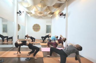 [🆕🇻🇳] LY Yoga là nơi mà mọi người có thể dành vài phút để lắng nghe cơ thể của mình 🧘 Top1Yoga 🤸🏻‍♀️ “Yoga không kén chọn tuổi của bạn. Mà là yoga khiến cho bạn trông bao nhiêu tuổi.”
-ST-Mọi thắc mắc tư vấn tập yoga gọi, nhắn tin hoặc inbox ạ.LIÊN H , shares-0✔️ , likes-1❤️️ , date-2024-06-09 19:08:42🇻🇳🇻🇳🇻🇳📰🆕