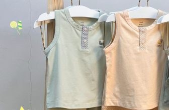 [🆕🇻🇳] Nous HCM 🧑‍🧒❤️️👶⭐️ BA LỖ NOUS CHO NGÀY OI NÓNGNhững ngày tràn nắng, Nous ba lỗ mang tới cảm giác mát rượi cho bé và… mát mắt cho cả nhà
Áo không tay cho bé cử động dễ dàn , shares-2✔️ , likes-23❤️️ , date-2024-06-10 00:30:08🇻🇳🇻🇳🇻🇳📰🆕