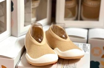 [🆕🇻🇳] Ggomoosin Việt Nam – Giày Tập Đi Cho Bé Cưng 🧑‍🧒❤️️👶⭐️  Sự khác biệt làm nên tính #ĐỘC chỉ có ở 𝑭𝑳𝑨𝑻 𝑩𝑬𝑮𝑮𝑰𝑬 Ggomoosin chính là:
Đế giày + tất được thiết kế kì công thành 1 thể thống nhất.
Chất liệu vải siêu  , shares-2✔️ , likes-28❤️️ , date-2024-06-10 15:31:00🇻🇳🇻🇳🇻🇳📰🆕