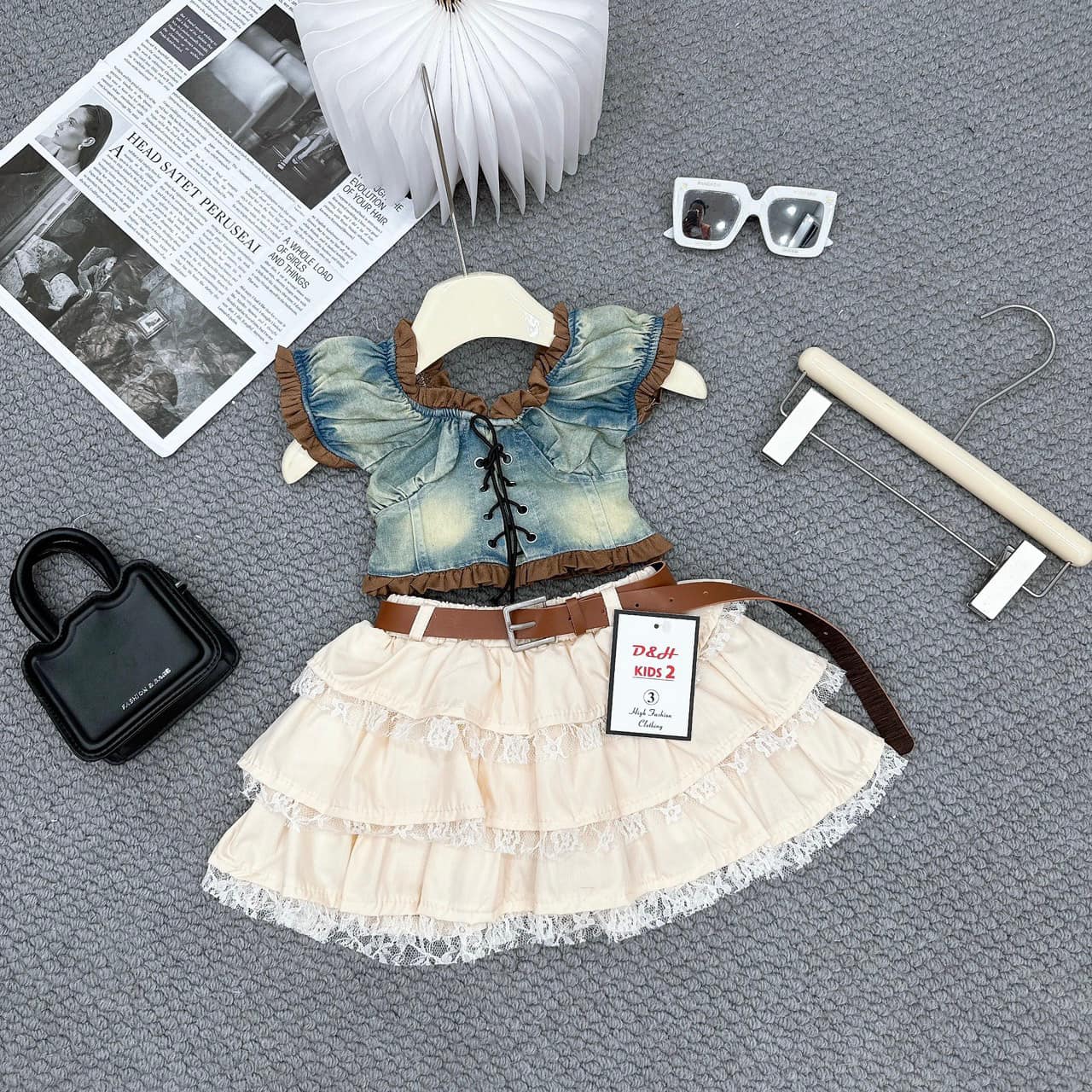 [🆕🇻🇳]  Beboong – Bán Buôn Quần áo Trẻ em 🧑‍🧒❤️️👶⭐️ NB250 – HÀNG ĐANG VỀ TRẢ SAU 15 NGÀY
~ NABI KIDS FASHION ~
Thêm 1 set mẹ con siêu xinh diện hè cực hot luôn ak
Váy xuông kẻ ngang basic, phối cổ đỏ nổi bật , shares-0✔️ , likes-0❤️️ , date-2024-06-14 04:38:28🇻🇳🇻🇳🇻🇳📰🆕
