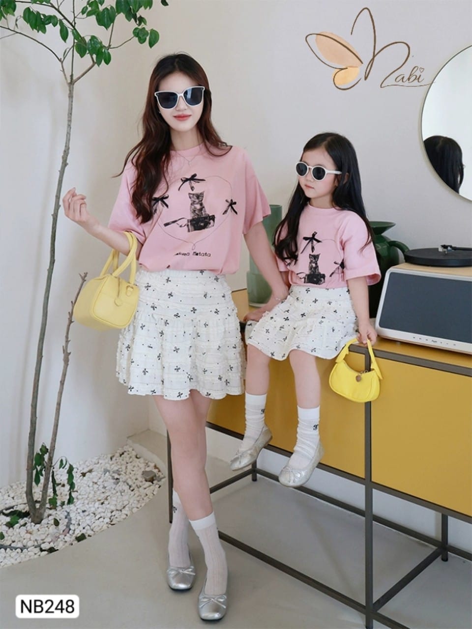 [🆕🇻🇳]  CHUNKids.vn – (Chun Kids )-Cửa hàng quần áo sơ sinh & trẻ em 🧑‍🧒❤️️👶⭐️ Umeee không lối thoát với style chất chơi pha Hàn xẻng này luôn các bác ơiii.. Quá hợp cho những chuyến du lịch mùa hè tuyệt vời
Dòng thiết kế QCCC độc lạ , shares-28✔️ , likes-1.781❤️️ , date-2024-06-12 16:34:32🇻🇳🇻🇳🇻🇳📰🆕