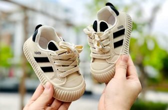 [🆕🇻🇳]  Piza Mama & Kid 🧑‍🧒❤️️👶⭐️  𝑯𝑨̀𝑵𝑮 𝑴𝑶̛́𝑰 𝑽𝑬̂̀
Giày thể thao siêu nhẹ cho bé cực mềm luôn ạ
size: 16-26 cho bé từ 6 tháng tới 3 tuổi
SHIP COD toàn quốc
——————-
, shares-1✔️ , likes-18❤️️ , date-2024-06-13 02:47:58🇻🇳🇻🇳🇻🇳📰🆕