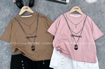 [🆕🇻🇳]  CHUNKids.vn – (Chun Kids )-Cửa hàng quần áo sơ sinh & trẻ em 🧑‍🧒❤️️👶⭐️ Áo thun cộc tay vải cotton mỏng siu siu mát
Thiếu kế in chìm vòng cổ trông tất chi là hay ho và ăn chơi nha
Áo full size 21->42kg
Chấm (•) inbox để m , shares-0✔️ , likes-6❤️️ , date-2024-06-18 12:34:40🇻🇳🇻🇳🇻🇳📰🆕