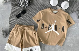 [🆕🇻🇳] Bum Kids – Cửa hàng quần áo cho bé 🧑‍🧒❤️️👶⭐️ Set Jordan cập bến màu nâu siêu tây     Màu new vừa sạch vừa mát ah , nhiều basic rùi thì cứ màu mới cho bé thay đổi mom uii    • size 100-160 ( 14kg – 45k , shares-1✔️ , likes-1❤️️ , date-2024-06-16 14:14:57🇻🇳🇻🇳🇻🇳📰🆕