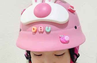 [🆕🇻🇳]   Cầu Vồng – Thế Giới Của Mẹ – Chuyên quần áo baby Quảng Châu, VNXK, hàng Thương hiệu 🧑‍🧒❤️️👶⭐️ 𝑀𝑢̃ 𝑐𝑢̛𝑛𝑔 𝑣𝑎̂̀𝑦 𝑙𝑎̣𝑖 𝑐𝑜̀𝑛 𝑐𝑜́ 𝑐ℎ𝑎𝑟𝑚 𝑡ℎ𝑒𝑜 𝑡𝑒̂𝑛 𝑏𝑒́ 𝑛𝑢̛̃𝑎.  Đội lại an toàn nhìn chắc đứa nào cũng thích.
3 màu : Ghi, hồng, đen  Từ 2-7y nhé ạ￼￼￼￼
Cú pháp , shares-0✔️ , likes-20❤️️ , date-2024-06-18 14:54:26🇻🇳🇻🇳🇻🇳📰🆕