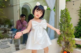 [🆕🇻🇳] Elena Kids – Thời Trang Thiết Kế Bé Gái – Thương hiệu thời trang cao cấp cho bé với những mẫu váy thiết kế riêng độc quyền 🧑‍🧒❤️️👶⭐️  𝐂𝐡𝐢̉ 𝐯𝐨̛́𝐢 𝟑𝐱𝐱 đ𝐞̂̉ 𝐫𝐢𝐧𝐡 𝐜𝐡𝐢𝐞̂́𝐜 đ𝐚̂̀𝐦 đ𝐢 𝐭𝐢𝐞̣̂𝐜 𝐭𝐡𝐢𝐞̂́𝐭 𝐤𝐞̂́ đ𝐨̣̂𝐜 𝐪𝐮𝐲𝐞̂̀𝐧 𝐭𝐮̛̀ 𝐄𝐥𝐞𝐧𝐚 𝐊𝐢𝐝𝐬 Váy may 2 lớp chất liệu xịn xò, vừa sang chảnh vừa thoải mái,  , shares-1✔️ , likes-14❤️️ , date-2024-06-21 00:02:45🇻🇳🇻🇳🇻🇳📰🆕