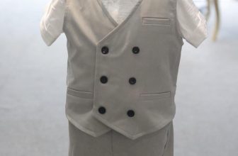 [🆕🇻🇳] TikTak House – Thời trang thiết kế cho bé 🧑‍🧒❤️️👶⭐️ CẦN THANH LÝ!!! (ĐÃ BÁN)
Shop cần thanh lý 1 set gồm áo gile, sơ mi, quần và nơ.
Size 100 –  tương đương bé cân nặng 14-17kg, 3-4 tuổi mặc vừa đẹp.
Giá , shares-0✔️ , likes-4❤️️ , date-2024-06-22 14:20:07🇻🇳🇻🇳🇻🇳📰🆕