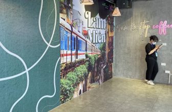 [☕️🇻🇳] Sam Rooftop Coffee – Nguyễn Trãi 🥤 Top1Coffee ☕️ Cảm ơn các cậu đã ghé SAM chúng tớ
________________
𝙎𝙖𝙢 𝙍𝙤𝙤𝙛𝙩𝙤𝙥 𝘾𝙤𝙛𝙛𝙚𝙚: Cafe tầng thượng ngắm tàu view lung linh
Địa chỉ: Tần , shares-0✔️ , likes-6❤️️ , date-2024-06-24 02:02:22🇻🇳🇻🇳🇻🇳📰🆕