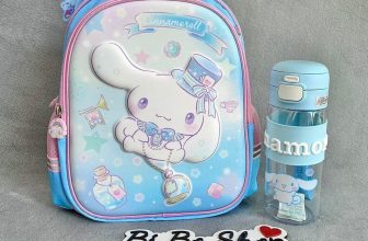 [🆕🇻🇳]  Bí Bo Shop- Order hàng Quảng Châu cao cấp 🧑‍🧒❤️️👶⭐️  Balo #kuromi, #cinnamoroll cho bé học mẩu giáo lớn, hàng chính hãng #Sanrio  Gọn nhẹ, trọng lượng: 650gram
Kích thước: cao 32 ngang 24 rộng 13cm
Gởi ý  , shares-0✔️ , likes-2❤️️ , date-2024-06-26 14:25:37🇻🇳🇻🇳🇻🇳📰🆕