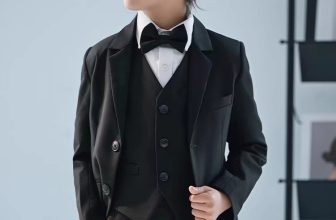 [🆕🇻🇳]  MMKID aims to bring kids the most high fashionable and high quality party design 🧑‍🧒❤️️👶⭐️ Kid’s suits 5 pieces in Black mix White shirt
Available now at MMKID
#kidsvest #vestchobetrai #kidspartyweardress #KidsFashionTrends #vesttreem #formalsty , shares-1✔️ , likes-51❤️️ , date-2024-06-28 22:53:57🇻🇳🇻🇳🇻🇳📰🆕