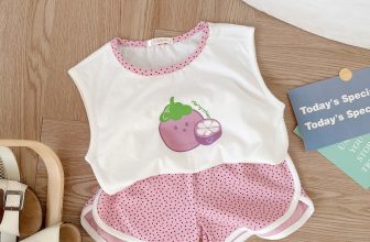 [🆕🇻🇳]  MiniumBaby – thương hiệu thời trang thiết kế chất lượng cao dành cho trẻ em 🧑‍🧒❤️️👶⭐️ 𝐂𝐡𝐚̆̉𝐧𝐠 𝐩𝐡𝐚̉𝐢 𝐧𝐚̆́𝐧𝐠 𝐧𝐡𝐮̛𝐧𝐠 𝐞𝐦 𝐯𝐚̂̃𝐧 𝐭𝐨̉𝐚 𝐬𝐚́𝐧𝐠
Minium mang tới cho mom thêm những lựa chọn mát mẻ, thoải mái với bộ ba lỗ. Cùng sắc màu nổi với chất liệu  , shares-0✔️ , likes-8❤️️ , date-2024-06-28 16:15:06🇻🇳🇻🇳🇻🇳📰🆕