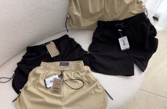 [🆕🇻🇳]  T&T Kids – Thay Ba Mẹ Mang Yêu Thương Đến Các Bé 🧑‍🧒❤️️👶⭐️ SET 2 QUẦN ĐÙI GẤU WHOAUU chỉ #175kkkk
Gọi iem là quần quốc dân vì thả em vào đâu em cũng đẹp ngời ngời lun nhoé
Chất gió nhắn mát, dây rút tiện lợi
Siz , shares-0✔️ , likes-0❤️️ , date-2024-07-03 21:01:29🇻🇳🇻🇳🇻🇳📰🆕