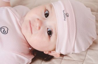 [🆕🇻🇳]  Little BU – Chuyên đồ sơ sinh cao cấp, phân phối chính hãng BU Baby 🧑‍🧒❤️️👶⭐️ MŨ TRÒN SƠ SINH CHO BÉ
SIZE: 0-3MChiếc mũ giúp bảo vệ phần đầu; chất liệu mềm mại đem lại cảm giác thoải mái cho con.
Thiết kế đơn giản thôi mà sang ch , shares-1✔️ , likes-7❤️️ , date-2024-06-30 19:47:19🇻🇳🇻🇳🇻🇳📰🆕