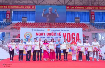 [🆕🇻🇳] Ula Yoga Duyên Dáng 🧘 Top1Yoga 🤸🏻‍♀️  GD & PGD ULa chi nhánh Hải Phòng có những bó hoa tươi thắm nhất chúc mừng em Lan Trần Tổng Giám đốc Ula Namaste Yoga.
Phó chủ tịch Liên Đoàn yoga Thanh H , shares-1✔️ , likes-54❤️️ , date-2024-07-01 01:51:30🇻🇳🇻🇳🇻🇳📰🆕