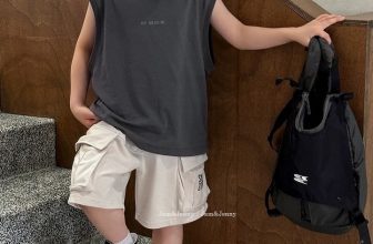 [🆕🇻🇳] Kiddie Kiddo – Thời trang trẻ em cao cấp 🧑‍🧒❤️️👶⭐️ Set bé trai này đẹp đỉnh chóp ạ
Gam màu phối áo – quần cực menly
Áo cotton sát nách tay chờm mát mẻ
Quần kaki túi hộp bé trai mặc vẫn là đẹp nhất. Dáng  , shares-0✔️ , likes-7❤️️ , date-2024-06-30 21:44:23🇻🇳🇻🇳🇻🇳📰🆕