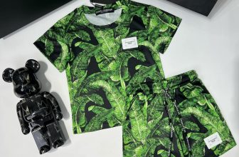 [🆕🇻🇳]  Ngân Ngân Baby Kids – Chuyên sỉ & lẻ thời trang trẻ em 🧑‍🧒❤️️👶⭐️ Bst DG mẫu mới nhất 2024 , nhìn cái logo áo & quần là biết xịn ntn rùi đó nha  … auth 7-8 củ khoai . Em bán 2xx nhỏ xik thui có đc hum ạ   Sẵn sz 11-43 , shares-0✔️ , likes-2❤️️ , date-2024-07-02 14:22:47🇻🇳🇻🇳🇻🇳📰🆕