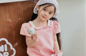 [🆕🇻🇳] HEHEHIHI – Cửa hàng nhỏ bán quần áo 🧑‍🧒❤️️👶⭐️ 𝘾𝙝𝙪́𝙩 𝙙𝙞̣𝙪 𝙙𝙖̀𝙣𝙜 𝙣𝙖̀𝙣𝙜 𝙩𝙝𝙤̛ 𝙫𝙤̛́𝙞 𝙘𝙝𝙞𝙚̂́𝙘 𝙫𝙖́𝙮 𝙜𝙖𝙢 𝙢𝙖̀𝙪 𝙝𝙤̂̀𝙣𝙜 𝙗𝙖𝙗𝙮Có mẹ nào mê chiếc váy này nhà HEHI vì có phần lưng cách điệu độc đáo khum ạ . Chất l , shares-0✔️ , likes-9❤️️ , date-2024-07-06 23:55:06🇻🇳🇻🇳🇻🇳📰🆕