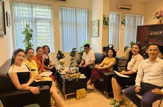 [🆕🇻🇳] Ula Lan Trần (Ula Namaste Yoga) – Hệ Thống Trung Tâm Đào Tạo Ula namaste Yoga 🧘 Top1Yoga 🤸🏻‍♀️ Sáng nay ngày 5/7 tại Văn Phòng Liên Đoàn Yoga Việt Nam
Họp Ban Tổ Chức giải YOGA QUỐC TẾ tại Đà Nẵng VIỆT NAM ngày 20-28/7/2024
, shares-0✔️ , likes-31❤️️ , date-2024-07-04 15:53:52🇻🇳🇻🇳🇻🇳📰🆕