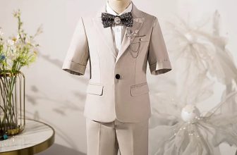 [🆕🇻🇳]  MMKID aims to bring kids the most high fashionable and high quality party design 🧑‍🧒❤️️👶⭐️ Boy Kid’s vest in beige color mix white Shirt
#vestchobetrai #kidspartyweardress #1stbirthday #vestbetrai  #vesttreem #tiecthoinoi #partywearforkids #baby , shares-0✔️ , likes-4❤️️ , date-2024-07-05 16:15:30🇻🇳🇻🇳🇻🇳📰🆕