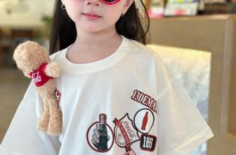 [🆕🇻🇳] Giang Kids- thời trang cao cấp cho bé 🧑‍🧒❤️️👶⭐️ coca  hot hit nhà e sẵn nha khách ơi!!!
Full sz 100-160/ sm l
2 màu : đen trắng
Only 2xxk kèm gấu
Ib em ship luôn nha
, shares-0✔️ , likes-0❤️️ , date-2024-07-05 01:48:45🇻🇳🇻🇳🇻🇳📰🆕