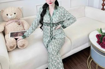 [🆕🇻🇳] Xưởng Sỉ Đồ Bộ Xinh – Nyn – Xưởng may trực tiếp sản xuất thời trang nữ 👕 Top1Fashion 👗  Bảng màu khó chọn lựa Tone nào cũng dễ mặc và sang quá  Chất lụa tơ tằm cao cấp siêu mềm mượt, thoáng mát
Hàng may chuẩn kỹ, có size
M – L – , shares-0✔️ , likes-2❤️️ , date-2024-07-04 16:22:00🇻🇳🇻🇳🇻🇳📰🆕