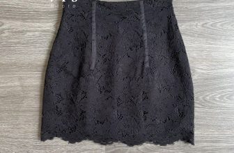 [🆕🇻🇳] ViS Store 👕 Top1Fashion 👗  H-Đ MINI LACE SKIRT
Chân váy ren dài 42-44cm theo size. Thiết kế trẻ trung sang xịn. Chất ren cotton mềm mại, mịn đẹp và mát. Tỉa chân ren tỉ mỉ. Họa tiế , shares-1✔️ , likes-2❤️️ , date-2024-07-06 14:47:30🇻🇳🇻🇳🇻🇳📰🆕