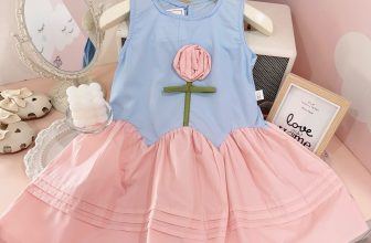 [🆕🇻🇳]  Sunny Kids – Thời trang cho bé – Sỉ/lẻ quần áo, phụ kiện trẻ em QCCC, QATE 🧑‍🧒❤️️👶⭐️  Xinh thê này mà không quất e nó ngày thì phí lắm nha
váy thô thiết kế hoa nổi xinh, form váy bồng bềnh lắm nè. Nhìn ưng mắt quá mẹ ơi
Tone mầu dịu dàng  , shares-0✔️ , likes-0❤️️ , date-2024-07-06 13:47:07🇻🇳🇻🇳🇻🇳📰🆕